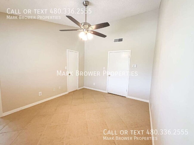 Building Photo - 2301 E Folley St