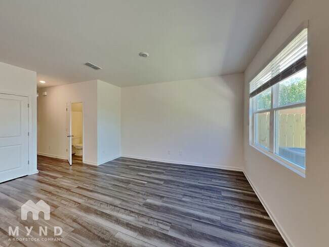 Building Photo - 3569 Bluebird Ct