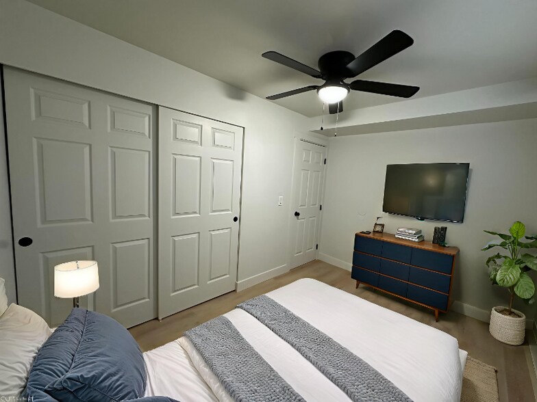 Building Photo - 1340 S 200 E