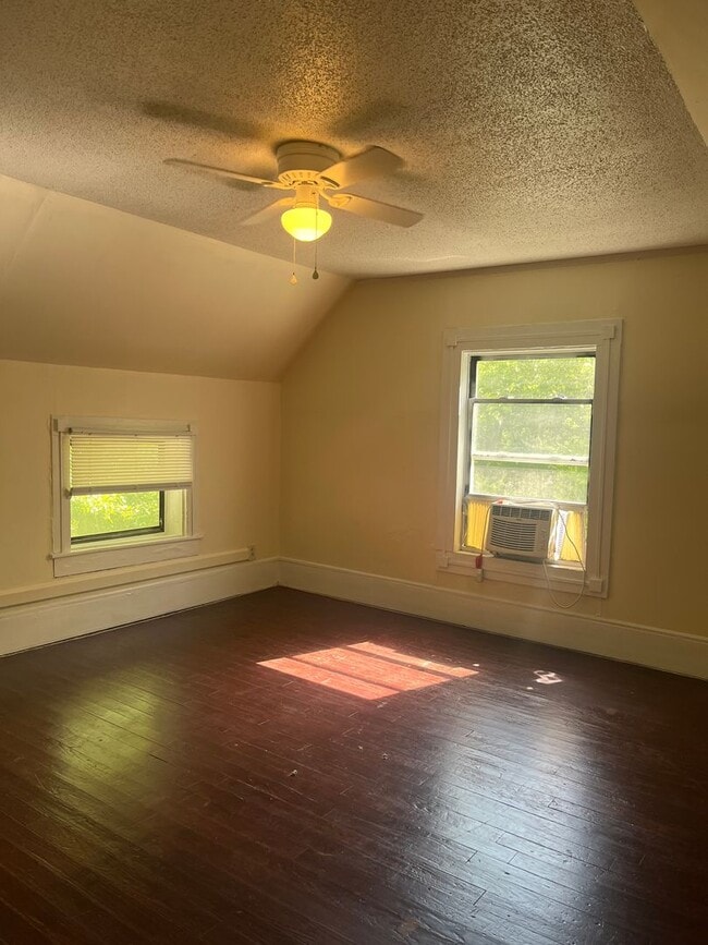 Building Photo - 3 McGowan St