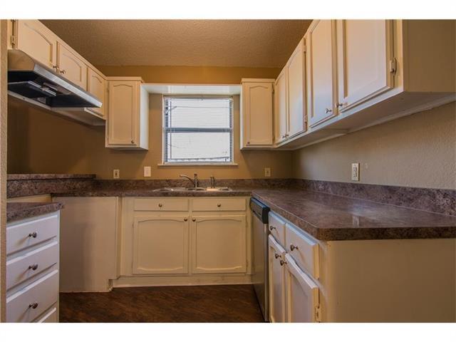 Building Photo - 1080 W Hills Terrace