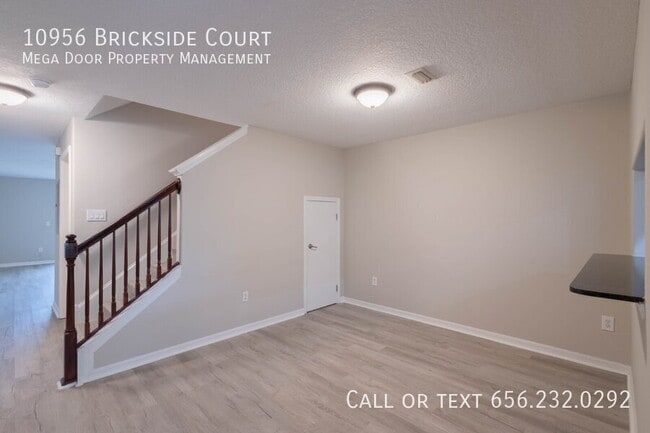 Building Photo - 10956 Brickside Ct