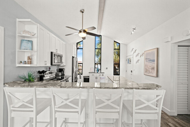 Building Photo - 4004 Centavo Ct