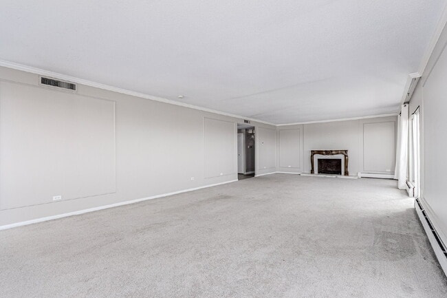 Building Photo - 3131 E Alameda Ave