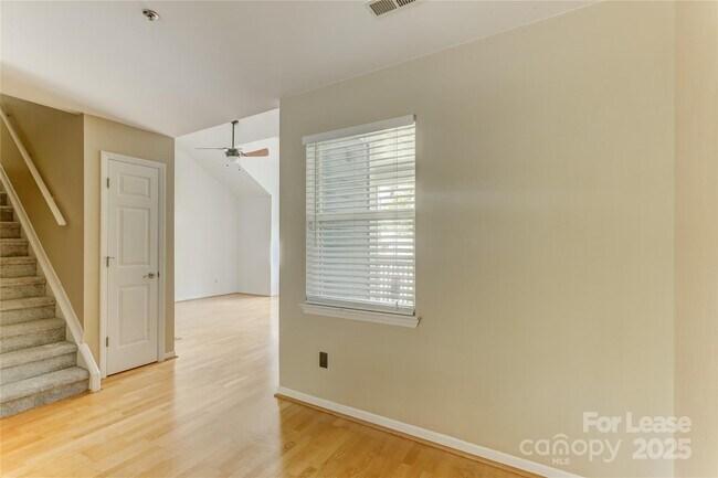 Building Photo - 501 Olmsted Park Pl