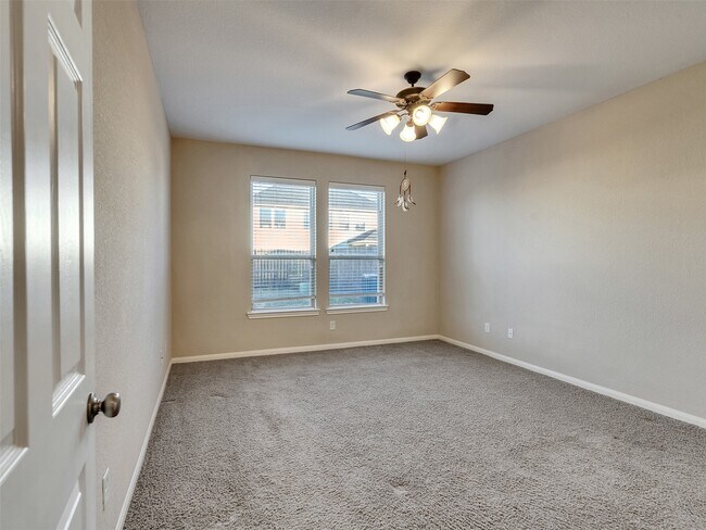 Building Photo - 2750 Villa Bella Ct