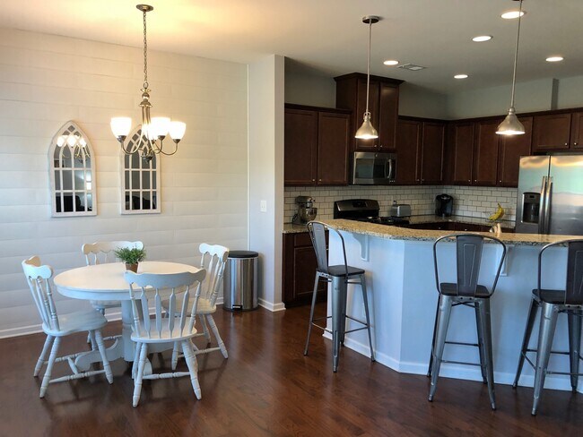 Building Photo - 4 Bedroom 2.5 Bath House in Cane Bay Plantation - Summerville