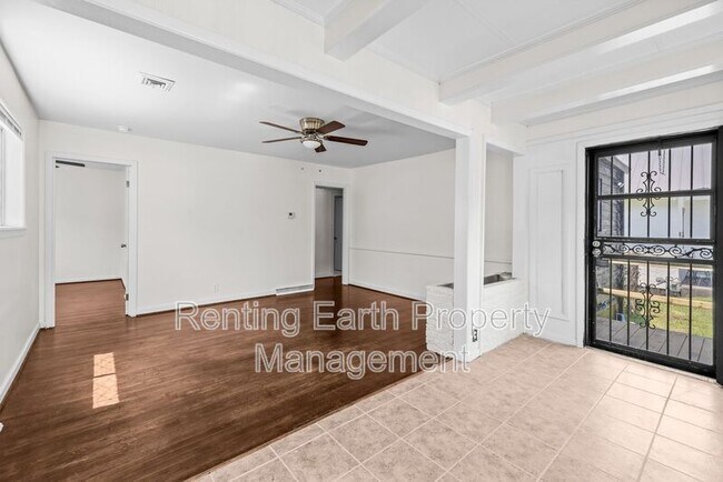 Building Photo - 6724 2nd Ave S
