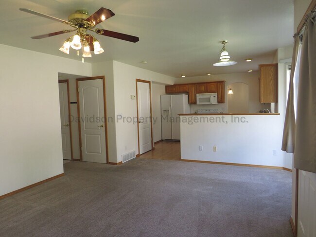 Building Photo - 15485 Curwood Dr