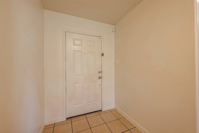 Building Photo - 26915 Teal Bayou Ln