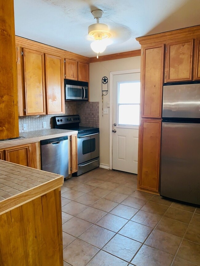 Building Photo - 11321 Margie Dr