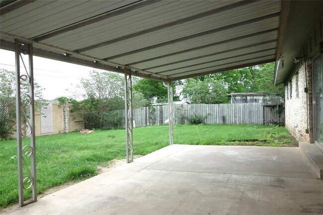 Building Photo - 1416 Cardinal Hill Dr