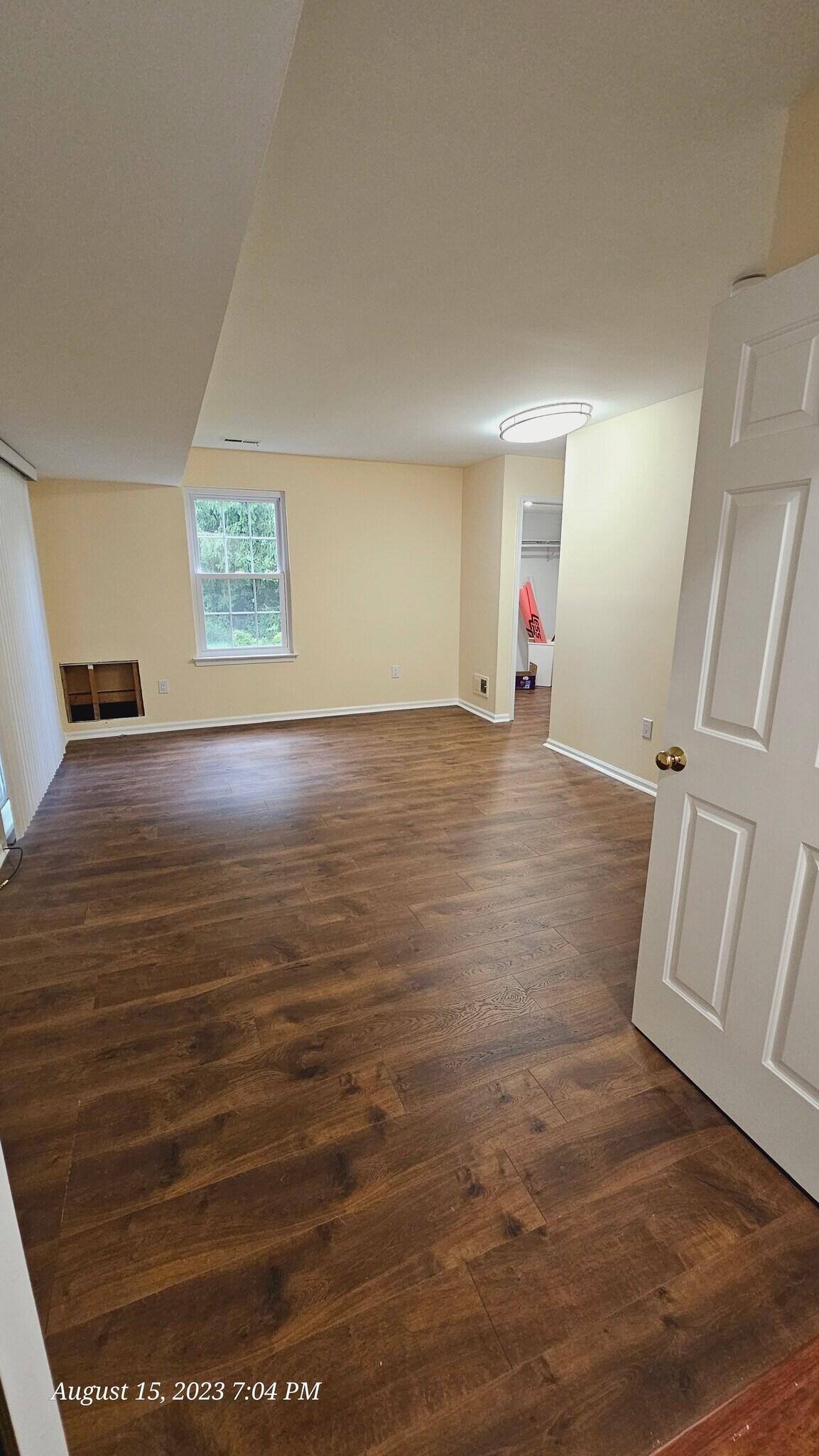 Building Photo - 451 Redbud Ct