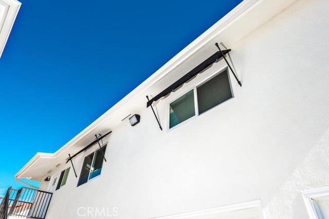 Building Photo - 555 N Olive St