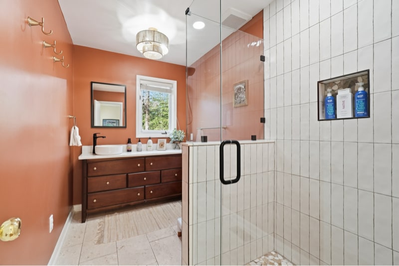 Building Photo - 63 Queens Ct