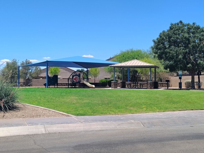 Building Photo - 8990 W Cloudwood Dr