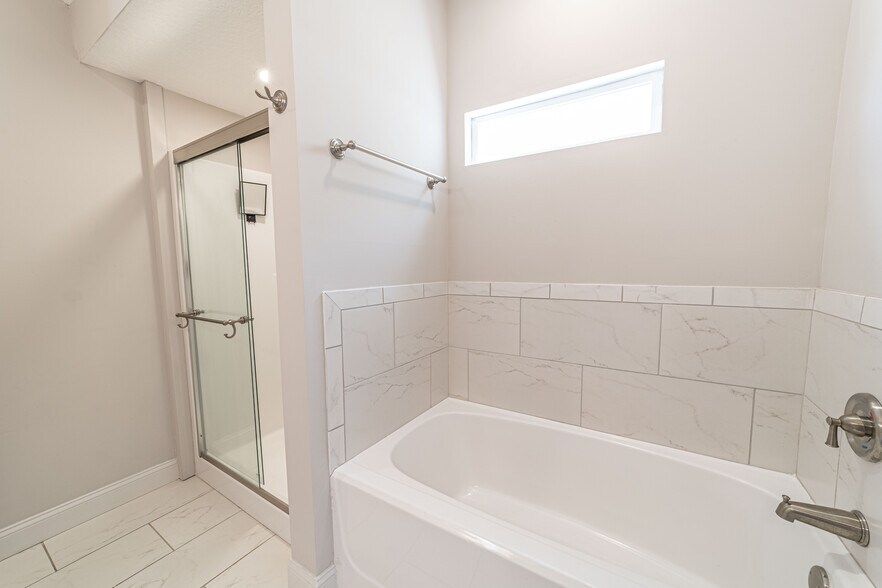 Building Photo - 155 Promenade Pl