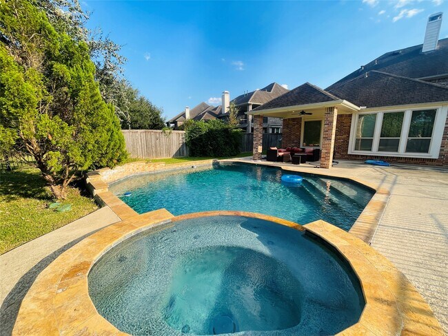 Building Photo - 5811 Tarpon Bay Ct