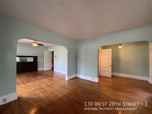 Building Photo - 130 W 28th St