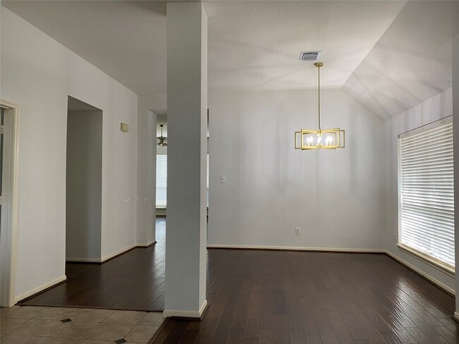 Building Photo - 22502 Bristolwood Ct