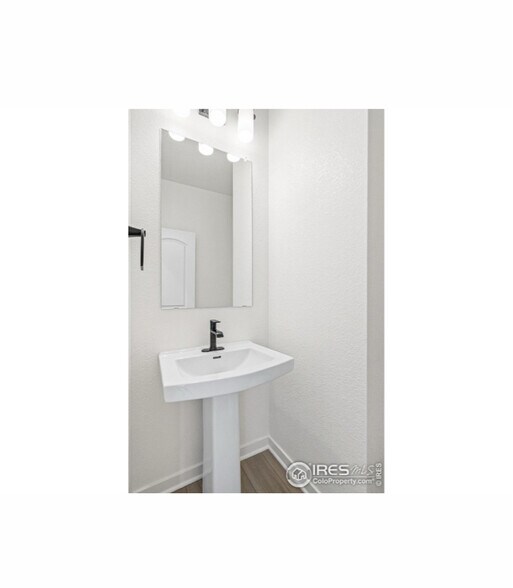 Building Photo - 2795 Eddystone Wy