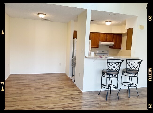 Building Photo - 2110 Aspen Dr