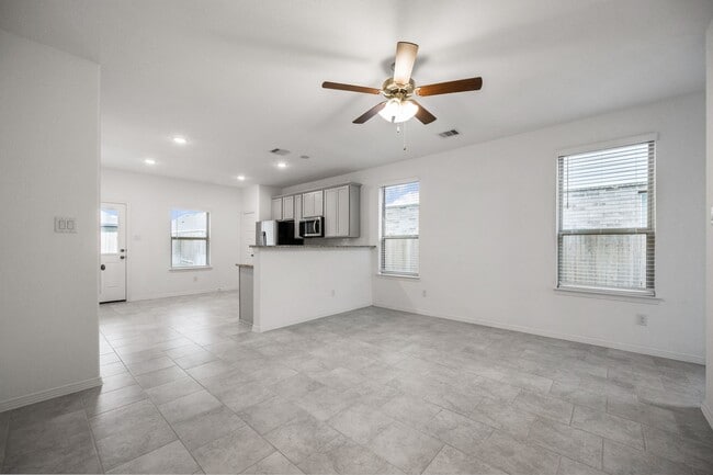 Building Photo - 23114 True Fortune Dr