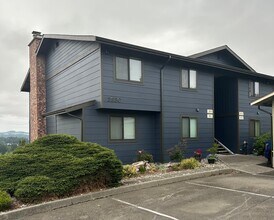 Building Photo - Fully Furnished View Condo
