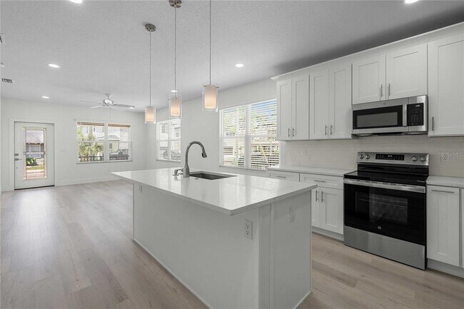 Building Photo - 2203 N Blvd