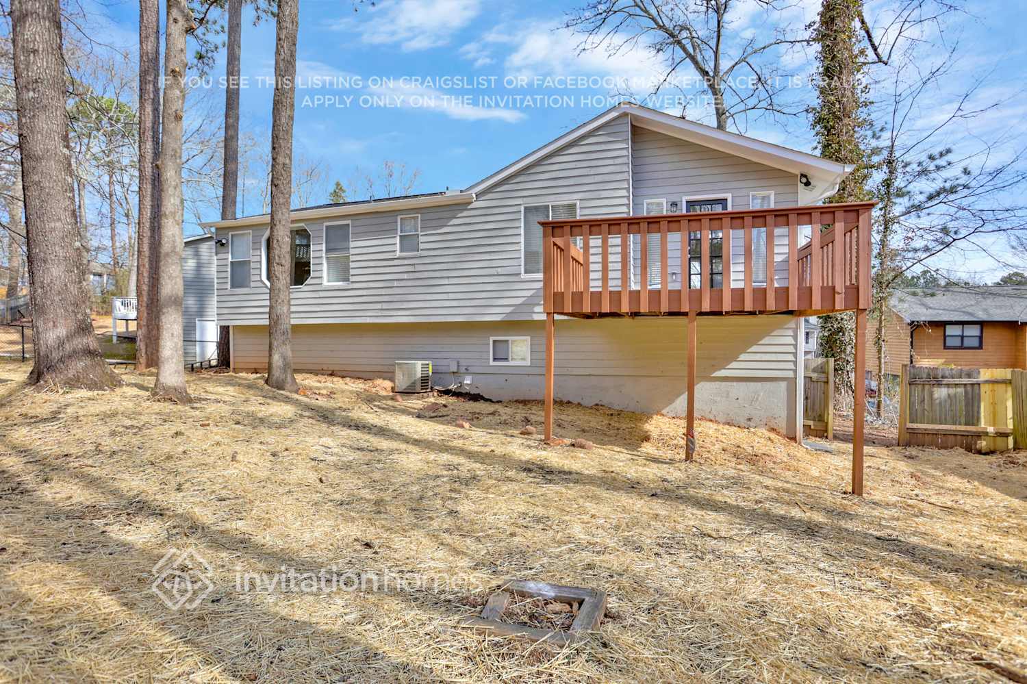 Building Photo - 725 Pepperwood Ln