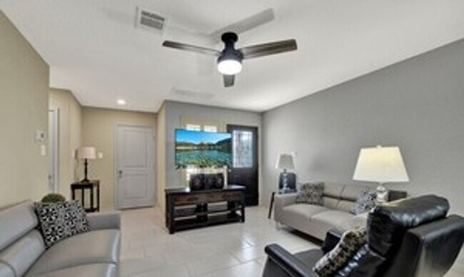 Building Photo - Charming 2BR House in Seguin