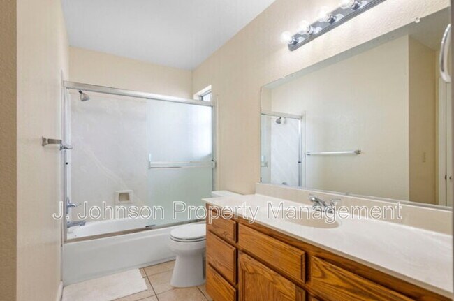 Building Photo - 516 Carrigane Way