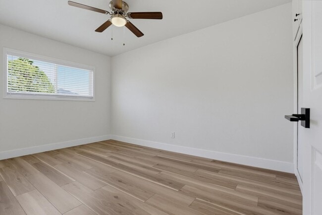 Building Photo - 1463 Sweetwater Ln