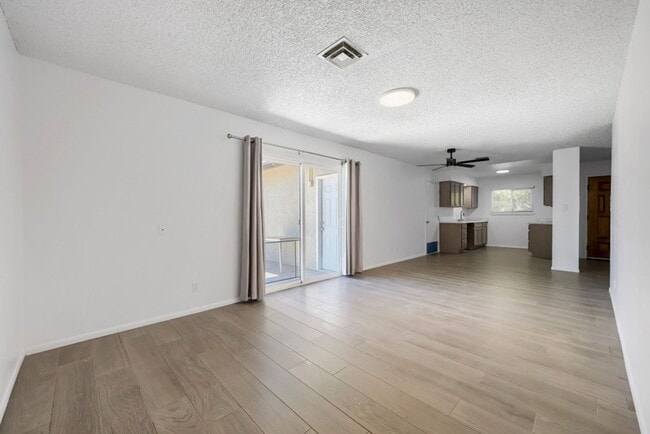 Building Photo - Don't Miss This Charming 3 bed - 2 bath Newly Renovated Home!
