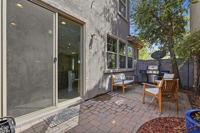 Building Photo - 464 N Ranger Trail