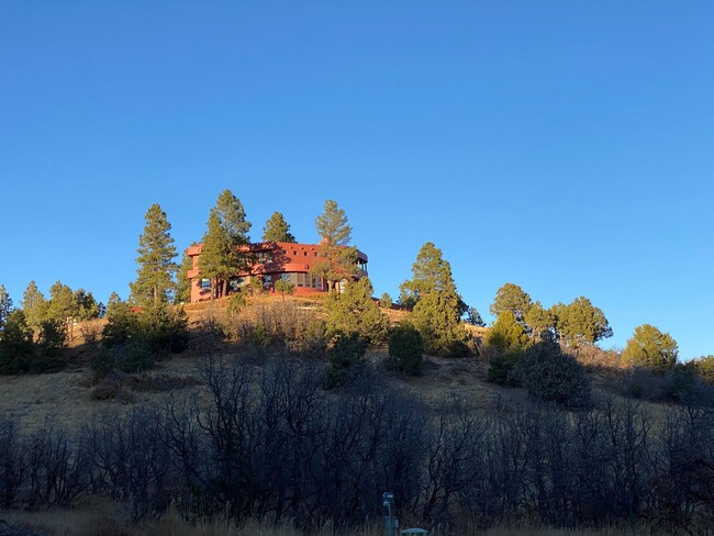 Building Photo - Privacy and Spectacular Views in Hesperus