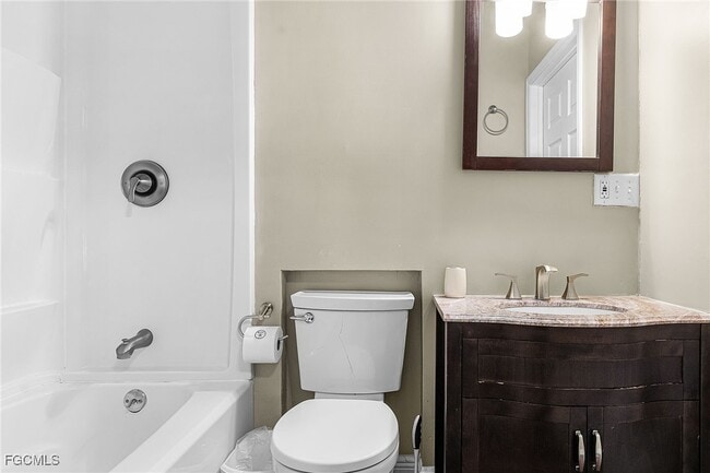 Building Photo - 135 Delmar Ave