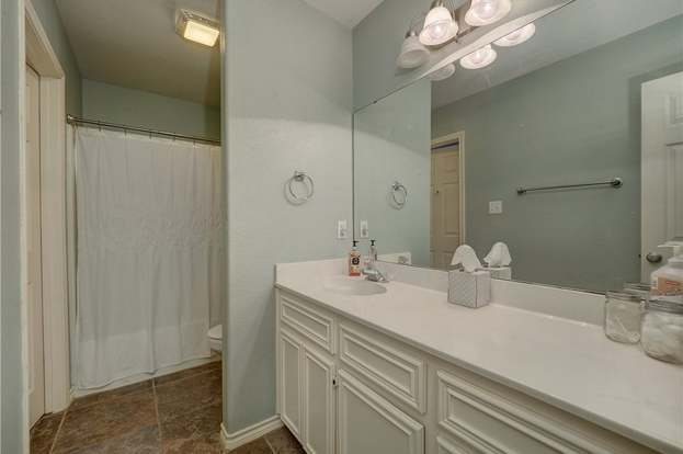 Building Photo - 14905 Dasmarinas Dr