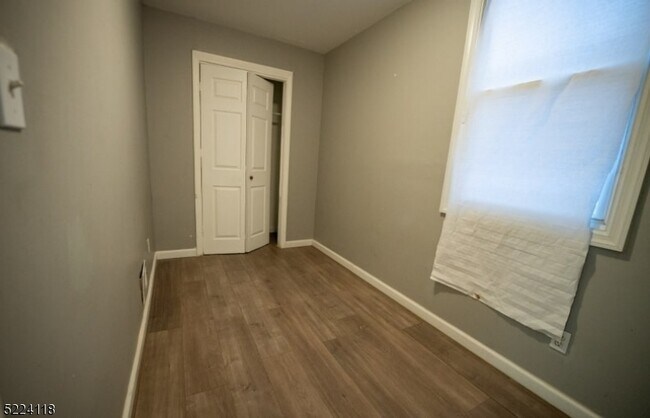 Building Photo - 226 Fairmount Ave