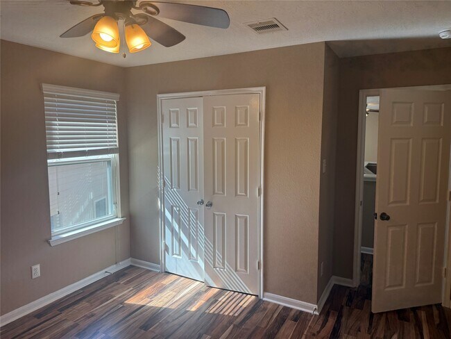 Building Photo - 15326 Trinity Meadow Dr