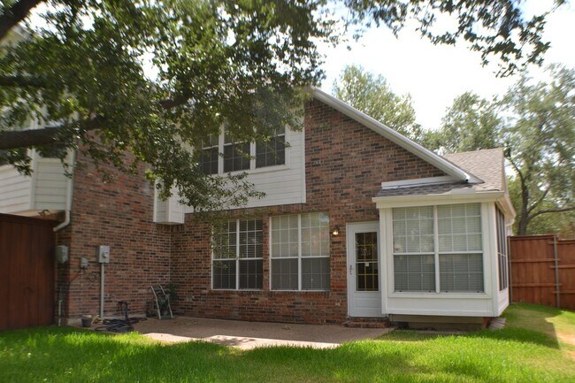 Building Photo - House For Lease in Plano