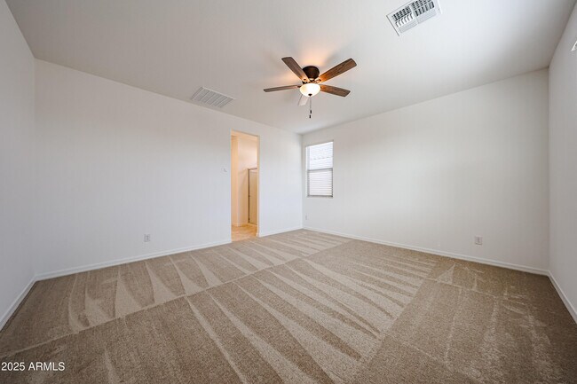 Building Photo - 17270 W Saddle Horn Trl