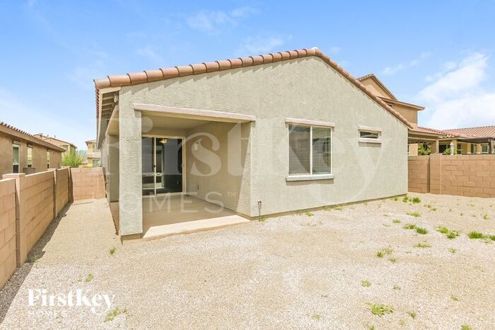 Building Photo - 14216 E Axle Dr