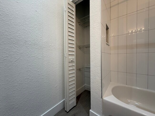 Building Photo - 329 Bella Sol Way