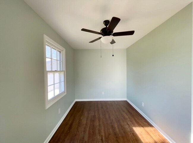 Building Photo - Olympia