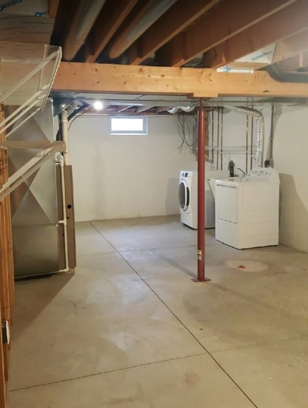 Building Photo - 56 Sunset Rd N