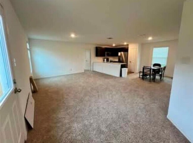 Building Photo - 420 Halfmoon Dr