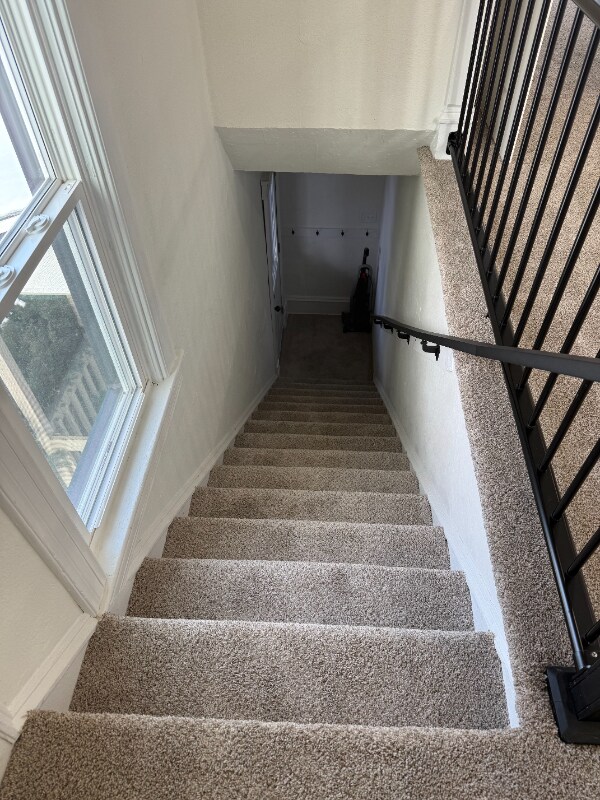 Building Photo - 1101 Stoughton Ave