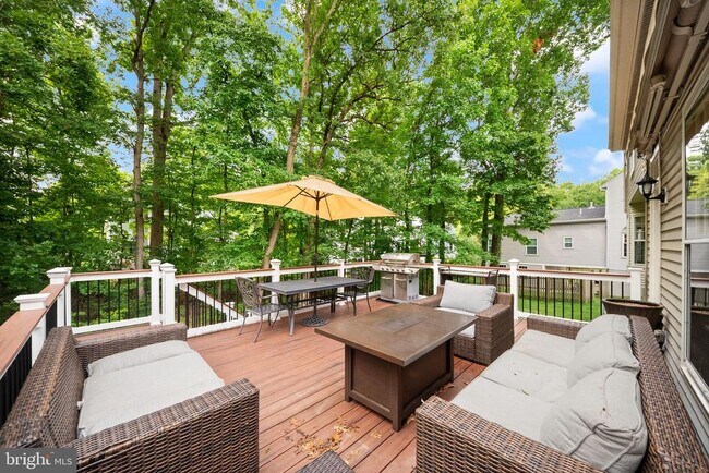 Building Photo - 5667 Lonesome Dove Ct