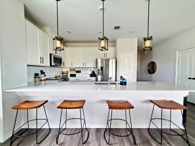 Building Photo - 14120 James Garfield St